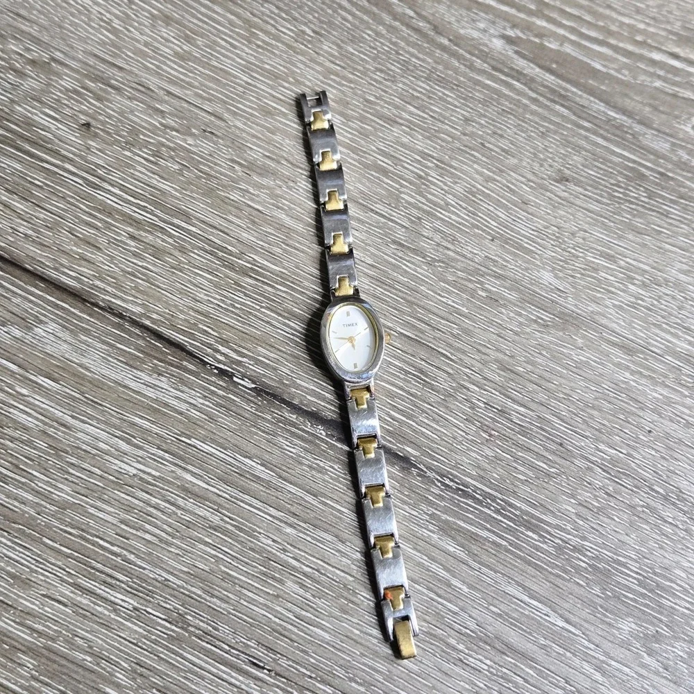 Timex Women's Oval Two Tone Silver Gold Bracelet Quartz Analog Watch Working